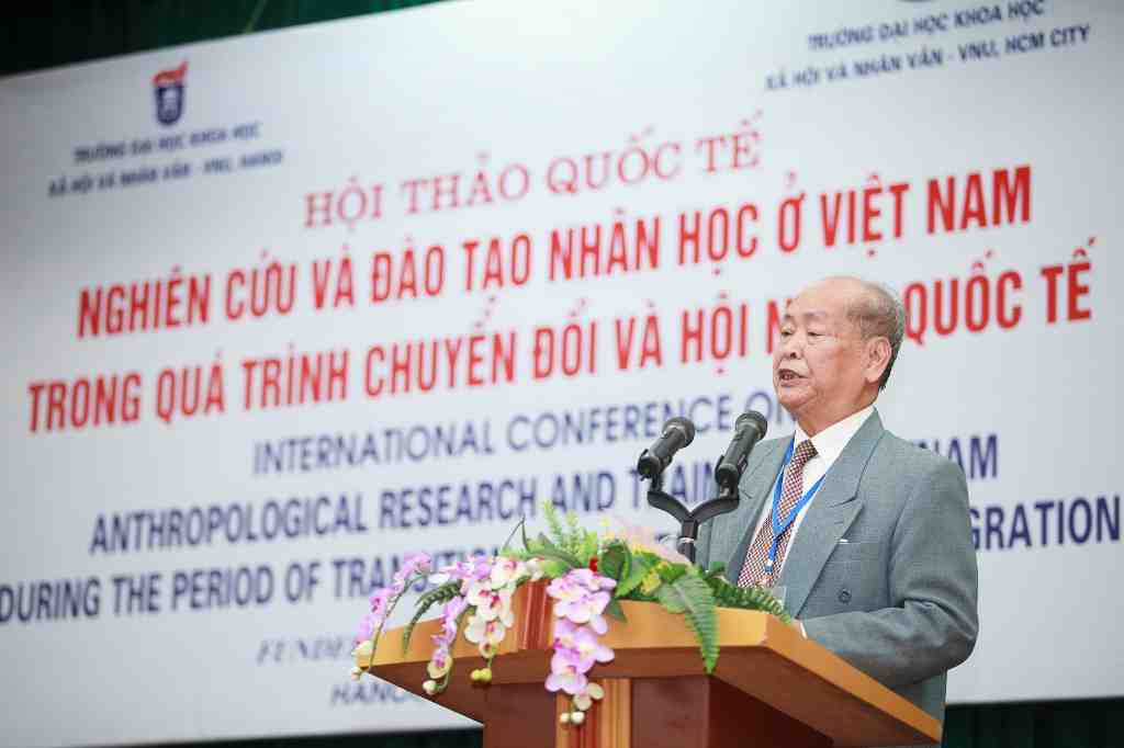 GS.TS. Phan Hữu Dật